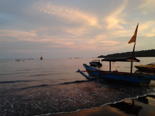 Senja di Teluk Penyu